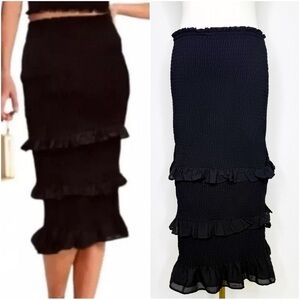 Abercrombie & Fitch Smocked High Waist Tiered Ruffle Mini Skirt Size Small Black